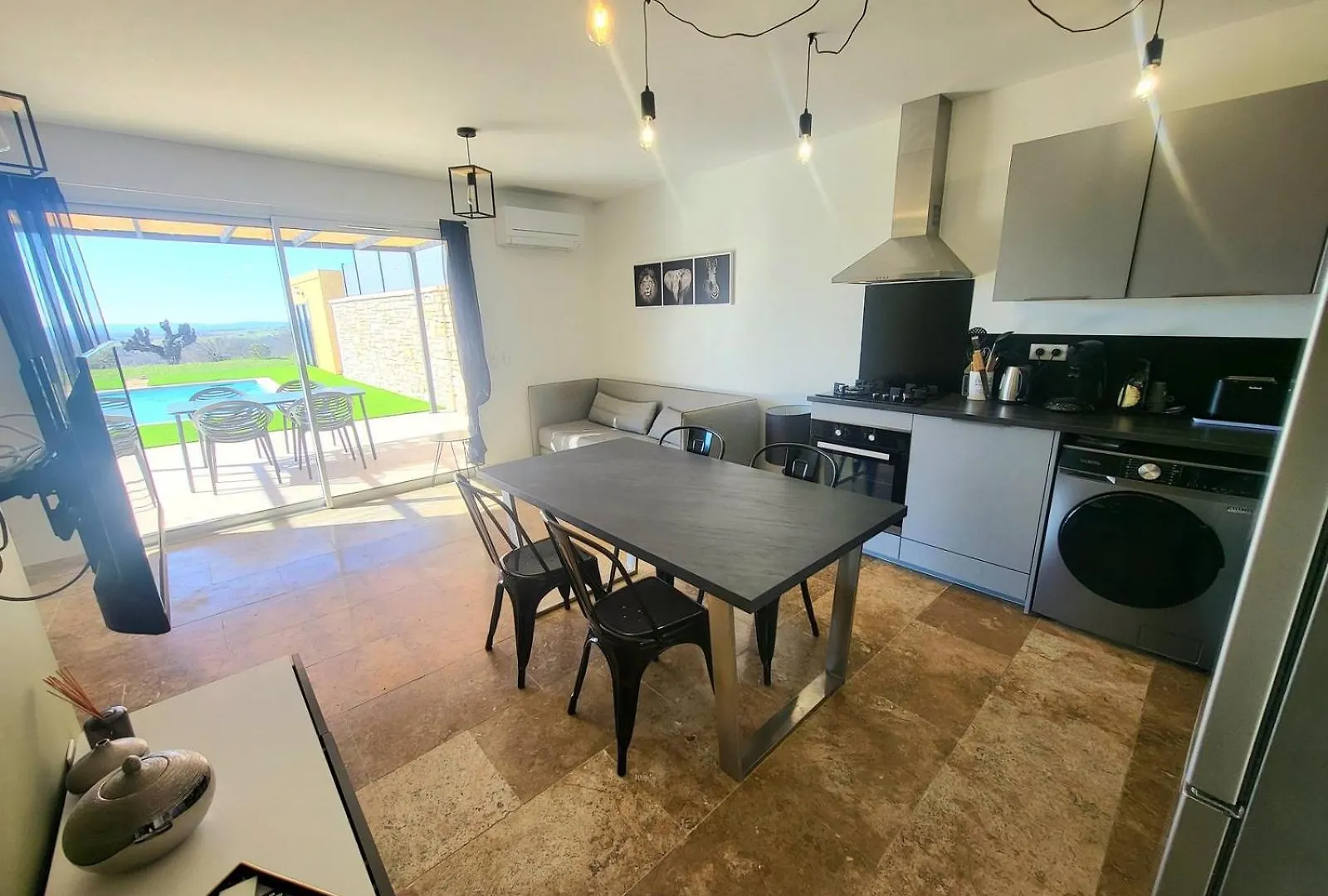 Holiday home Gite De Charme L'Escale Des Sens Sauna Et Jacuzzi Sud Ardeche Bessas